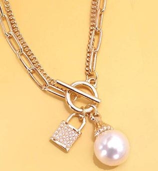 Ariel-PEARL LOCK CHARM DOUBLE LAYER TOGGLE NECKLACE