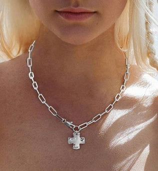 HAMMERED CROSS FRONT TOGGLE NECKLACE