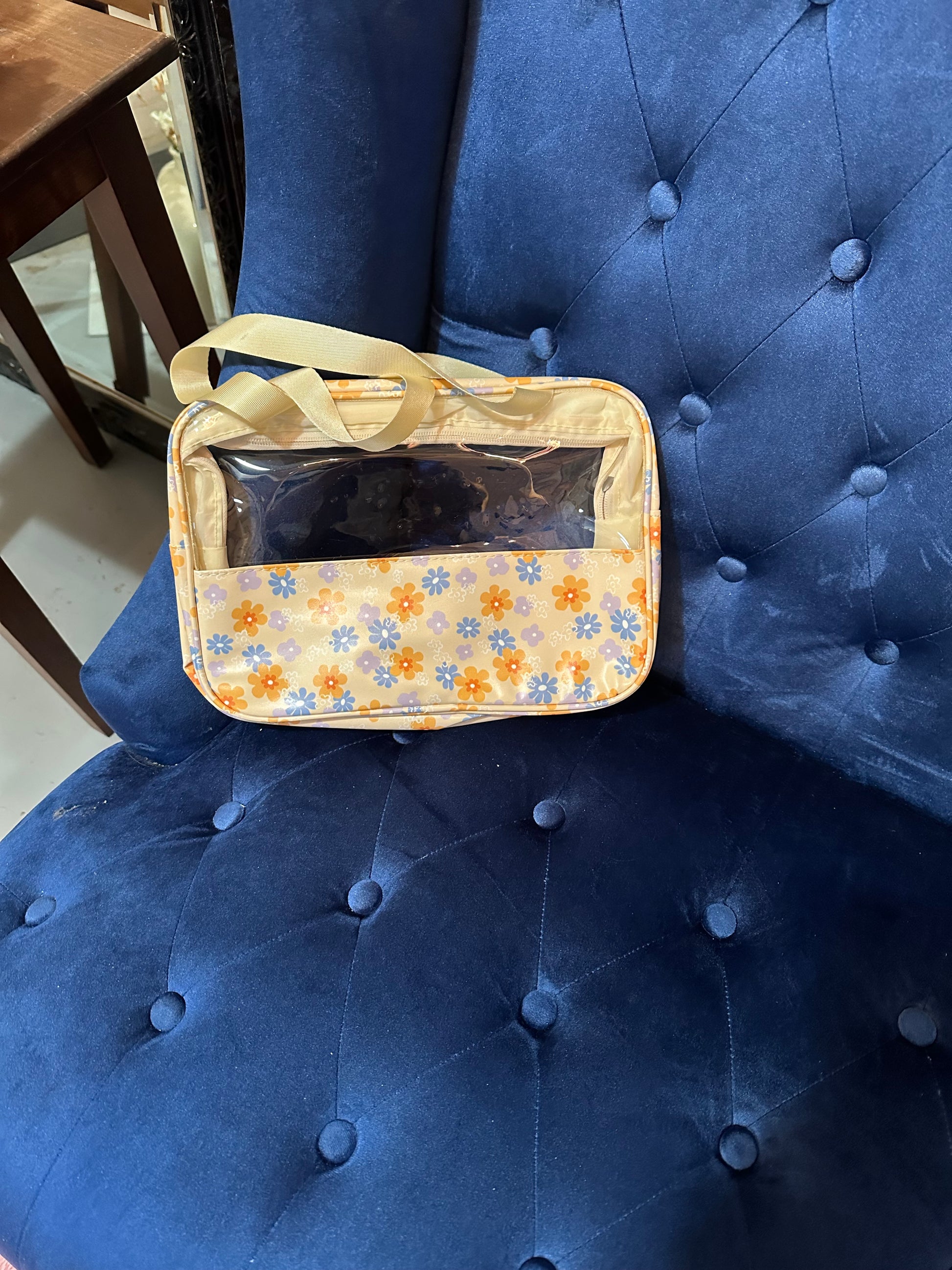 Spring flower travel bag