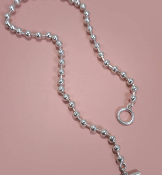 Cammie-CLASSIC LARGE STATION BALL CHAIN TOGGLE NECKLACE