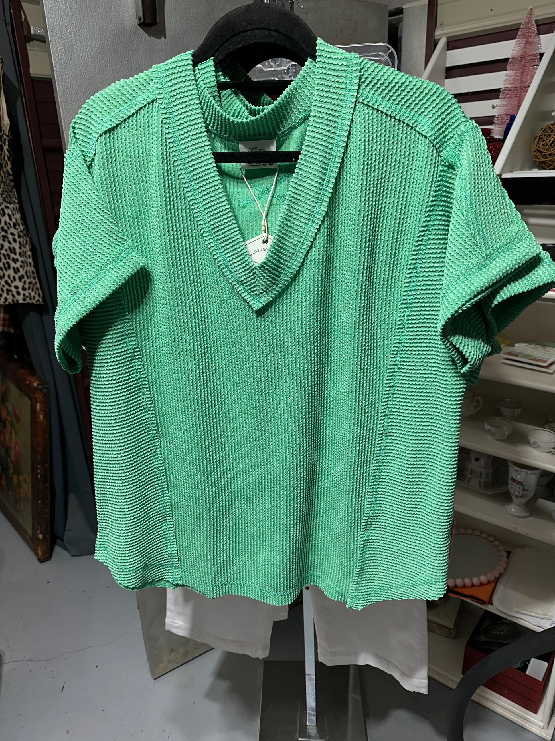 Kinsey ribbed v-neck shirt