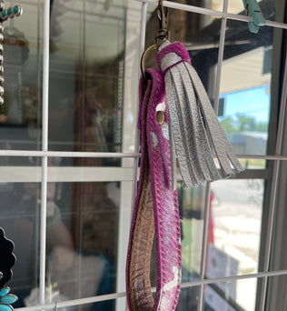 Leather Wristlet Keychain/ Fringe