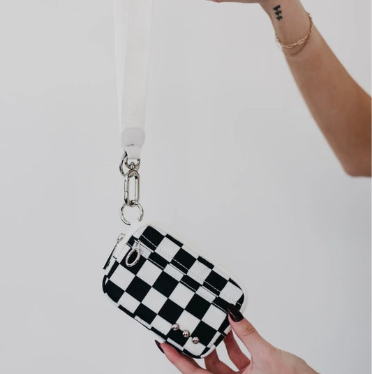 Wristlet wallet