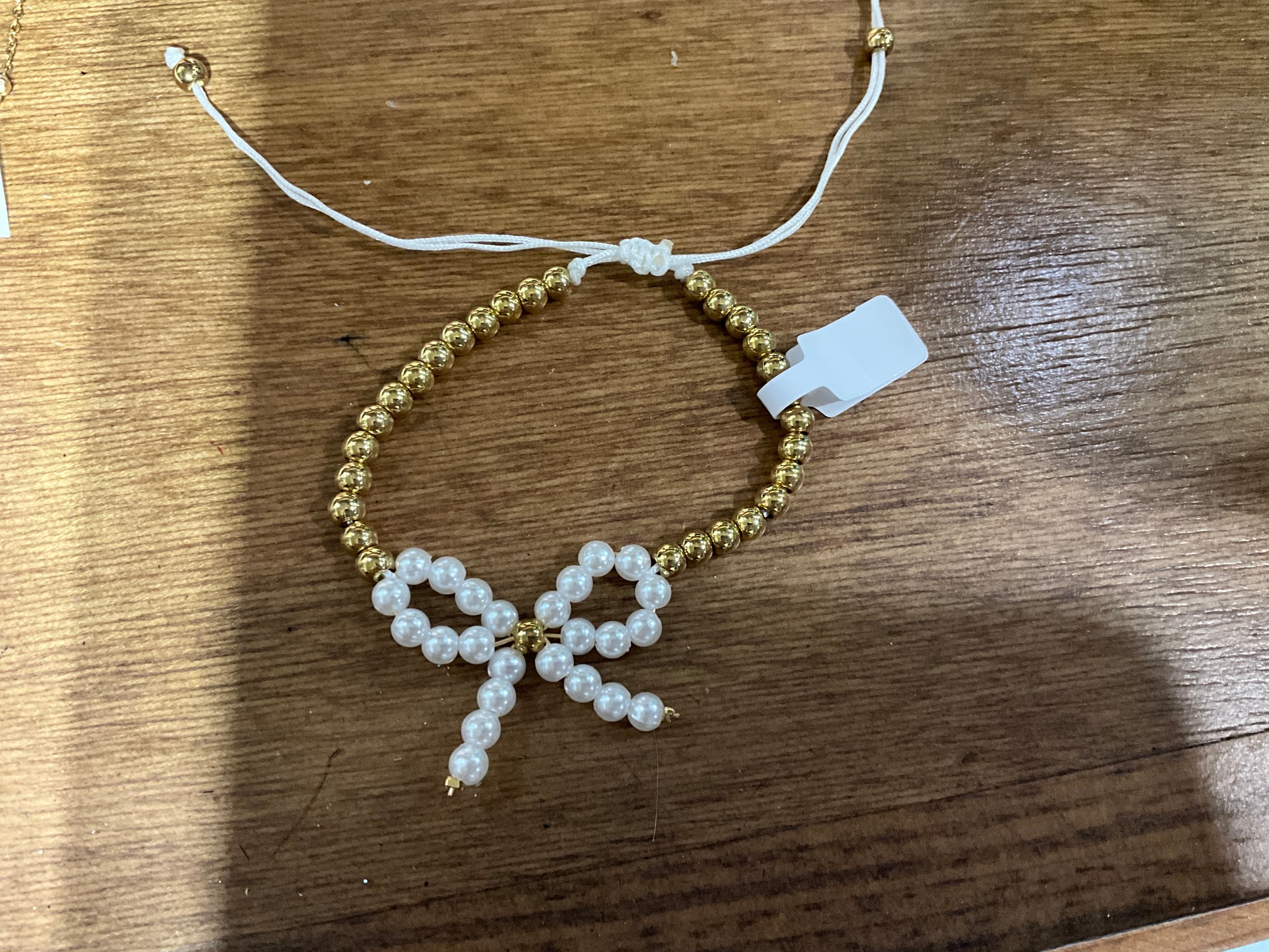 Lovely adjustable bracelet