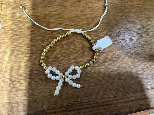 Lovely adjustable bracelet
