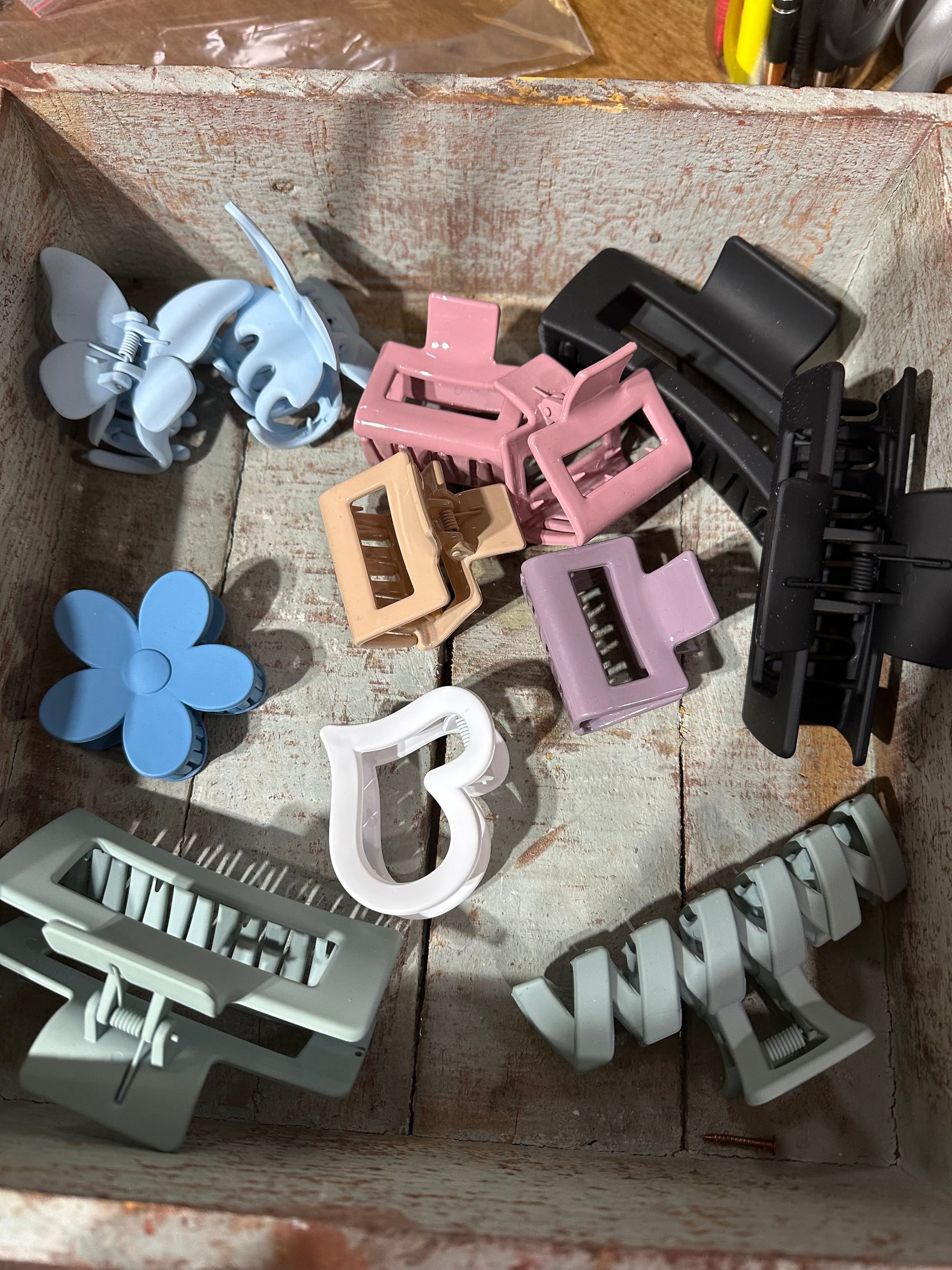 JB hair clips assorted