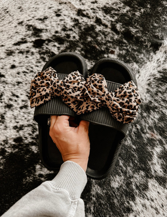 Cutie-Bow Sandals