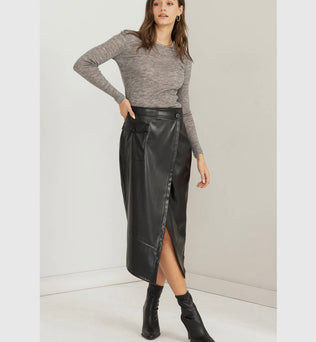 Leather skirt