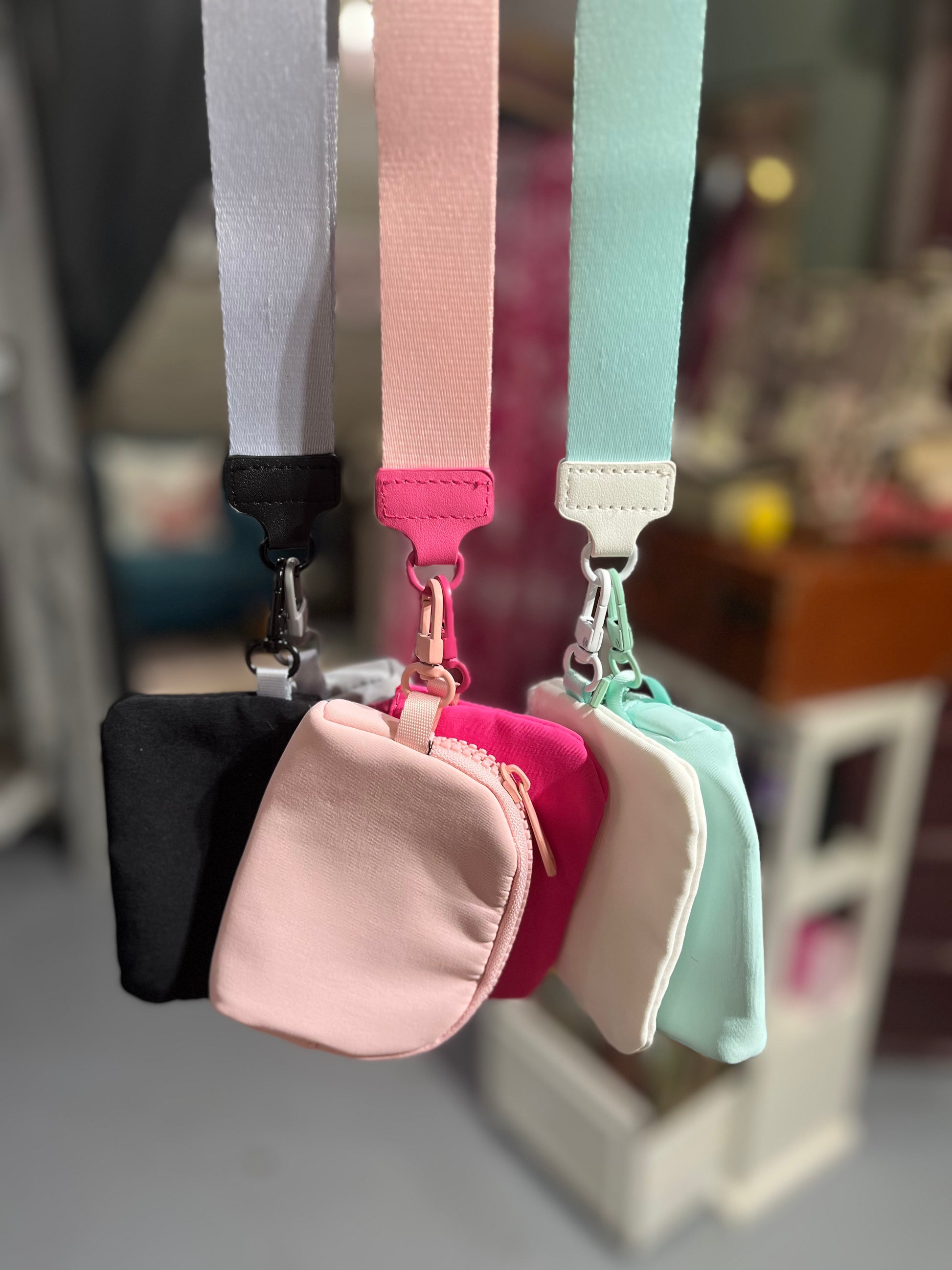 Double pouch wristlet