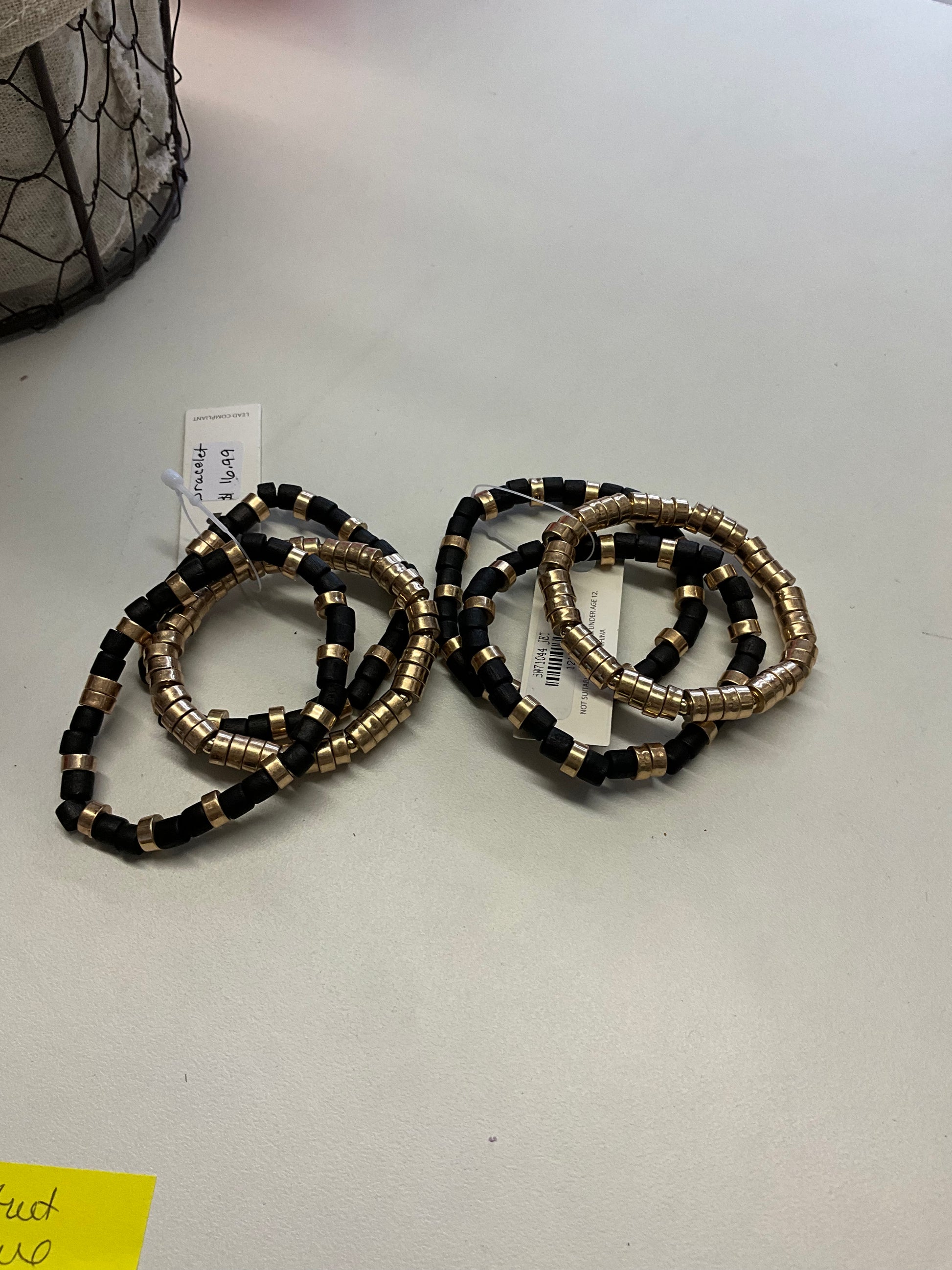 Stretchy bracelet