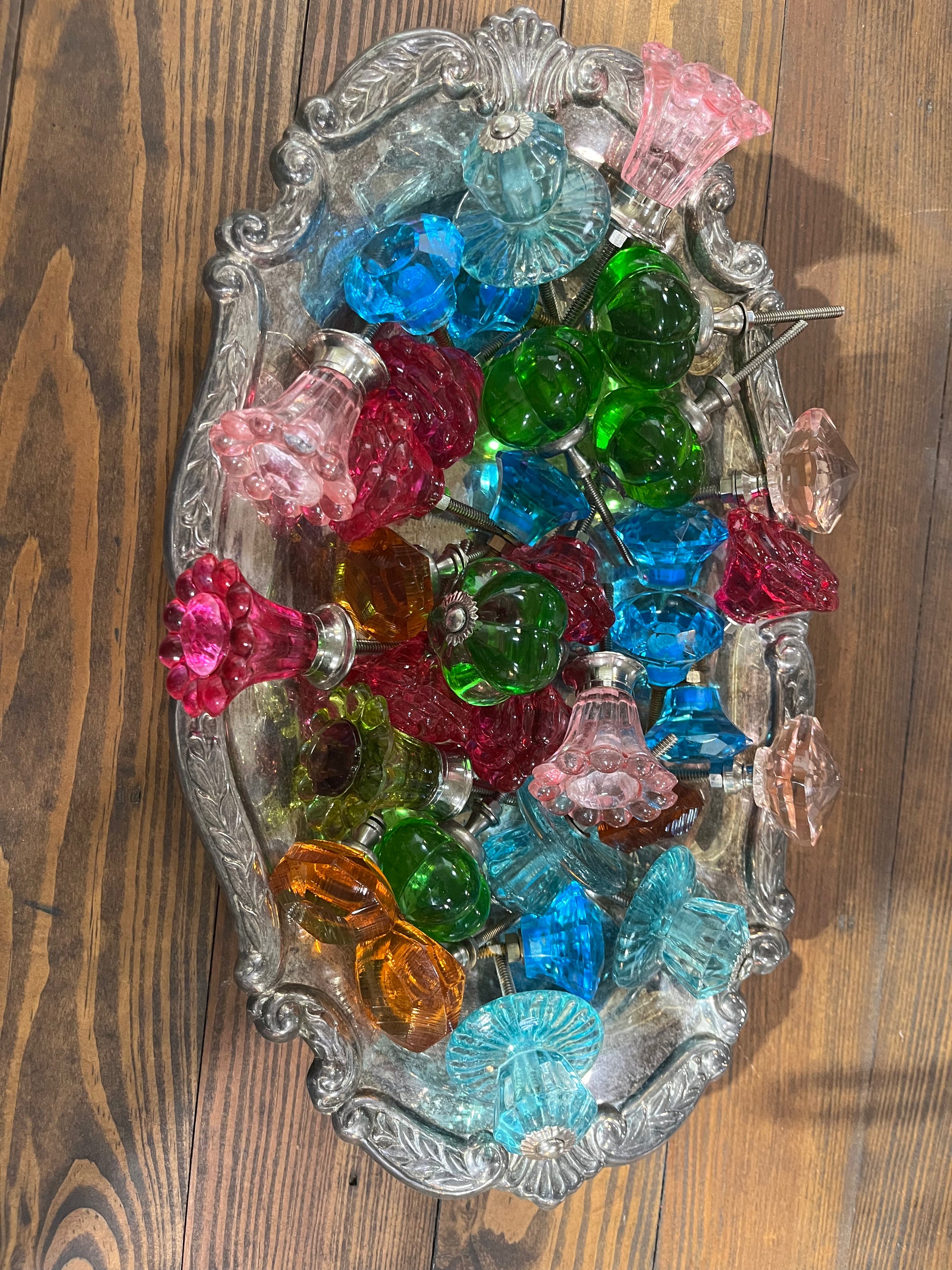 Glass drawer pulls
