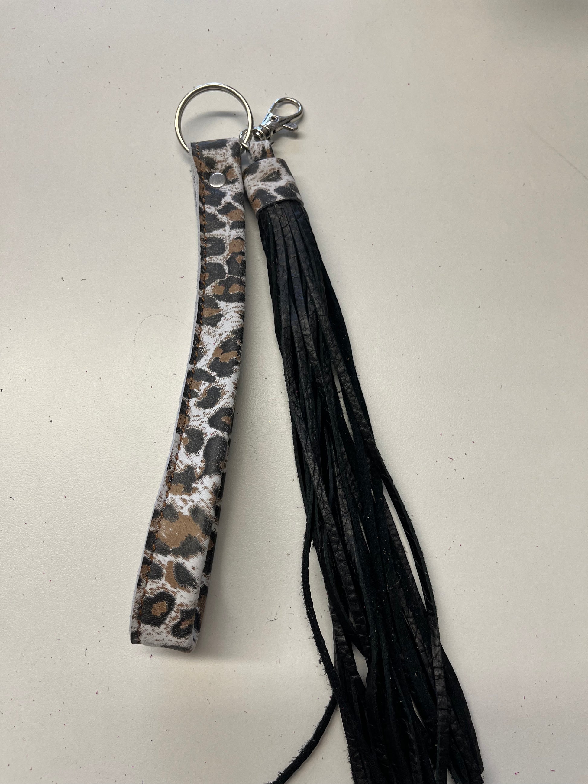 Leather Wristlet Keychain/ Fringe