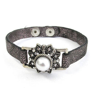Cheyenne-PEARL CRYSTAL LEATHER BRACELET
