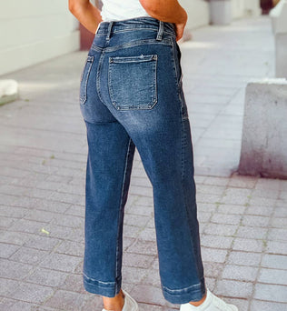 Jenny - Cropped Loose Straight Medium Wash Jeans with Pockets