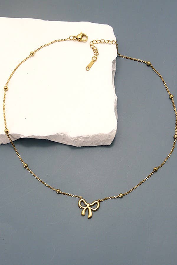 Gold Bow necklace