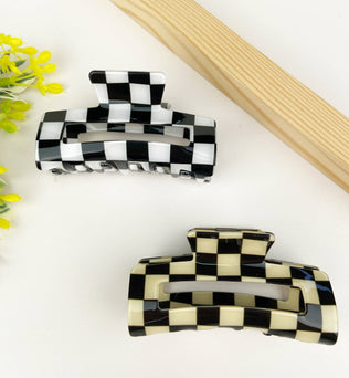 Checkered retro hair claw clip