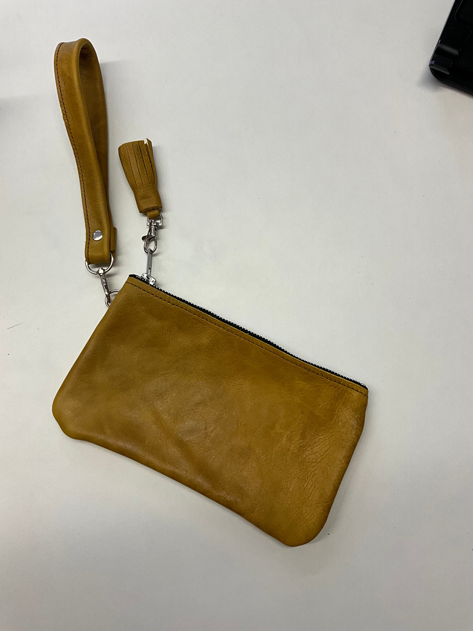 Plain leather wristlet