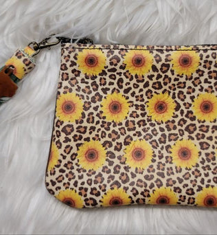 Custom Leather Daisy Coin Purse