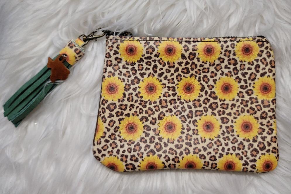 Custom Leather Daisy Coin Purse