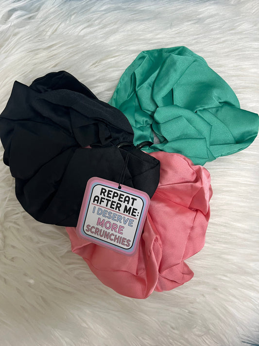 Jadelynn Brooke Scrunchie Set