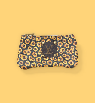 Custom Leather Daisy Coin Purse